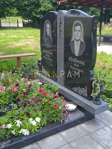 Подвійний пам'ятник PDV.913