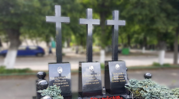 хрести з граніту коростишів