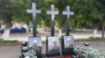 хрести з граніту коростишів